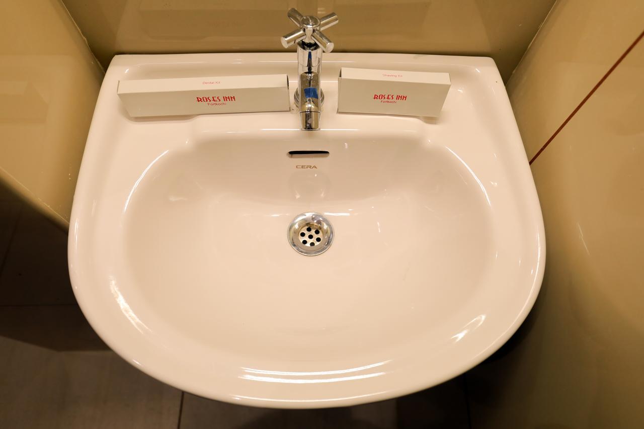 Roses Inn Fortkochi المظهر الخارجي الصورة
