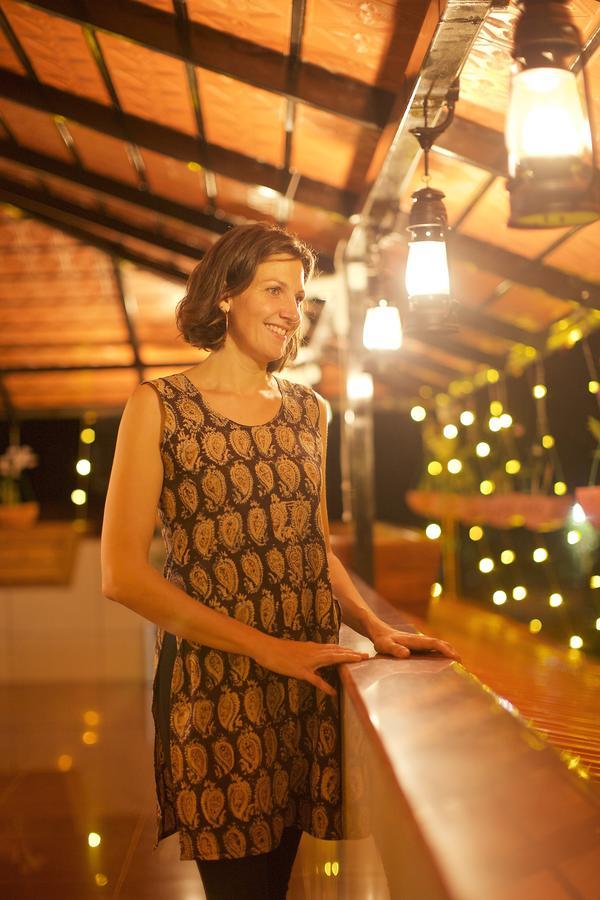 Roses Inn Fortkochi المظهر الخارجي الصورة