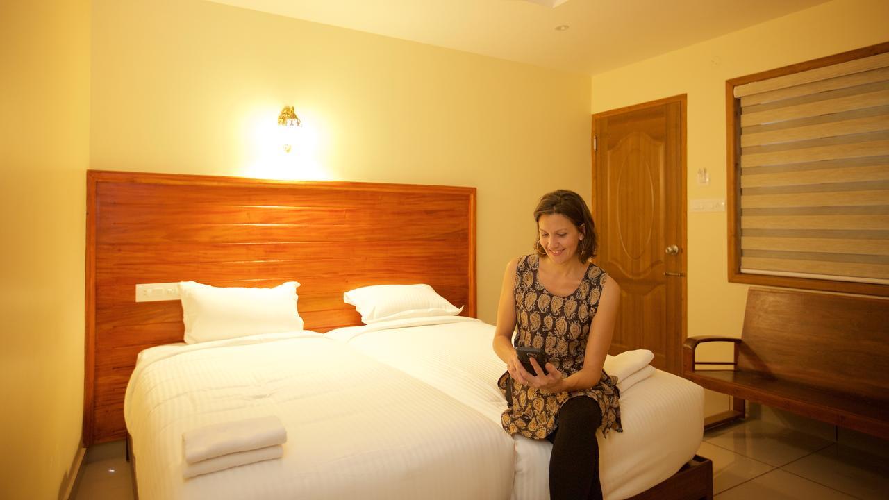 Roses Inn Fortkochi المظهر الخارجي الصورة